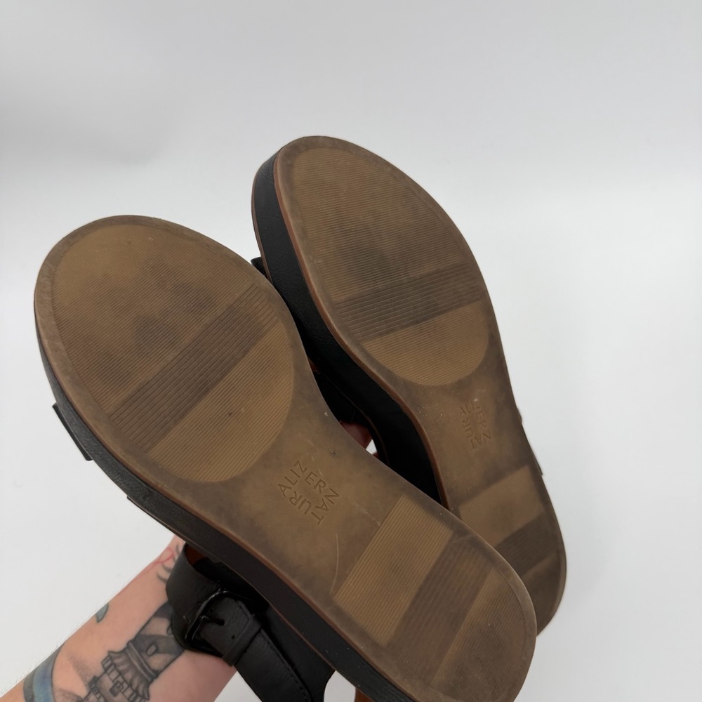 Naturalizer Brooke Black Platform Sandals - Picture 9 of 9